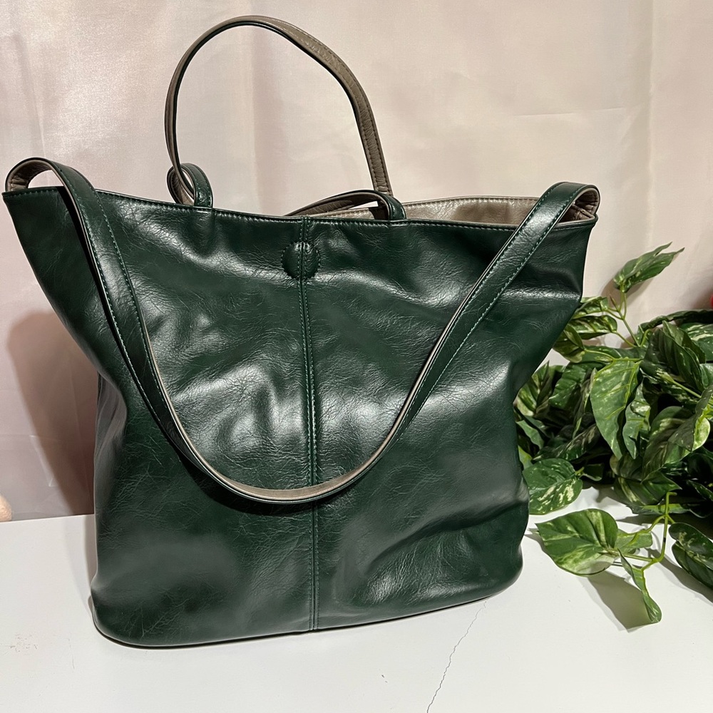 Reversible leather bag
